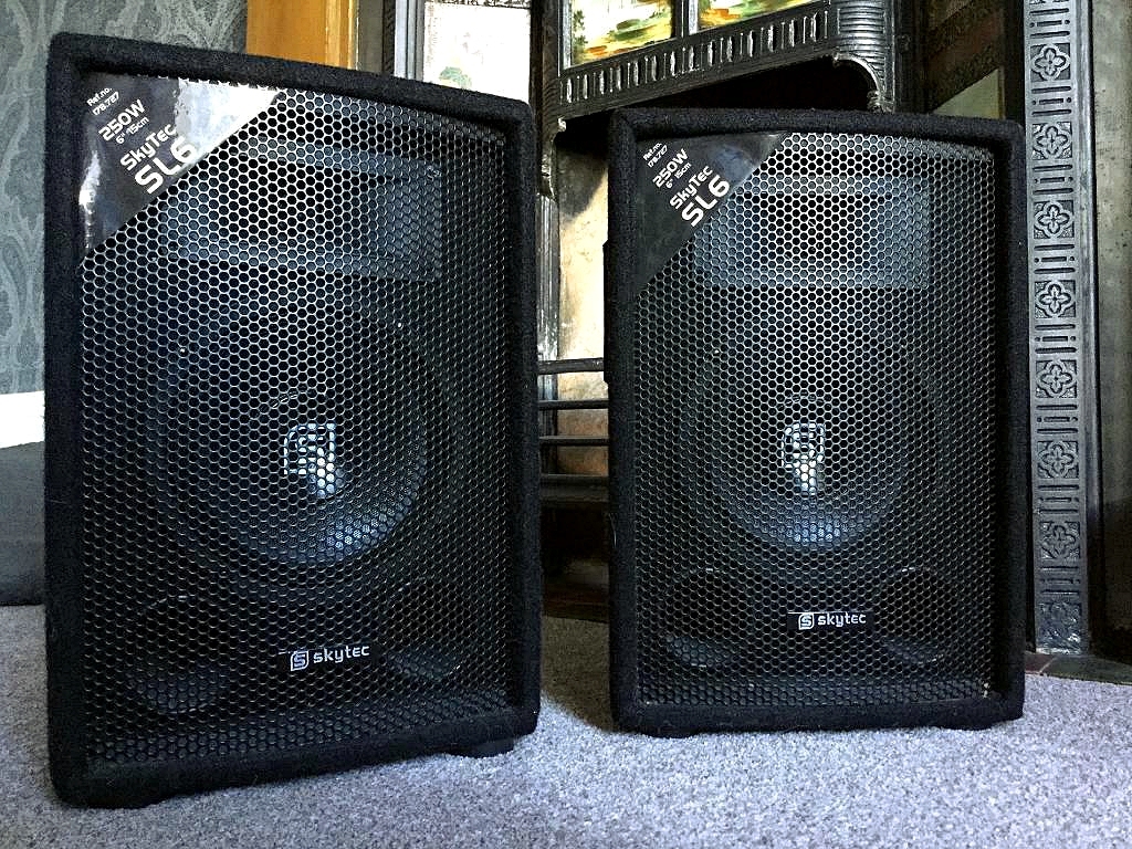 Пара пассивных колонок SkyTec SL6 (300Вт)