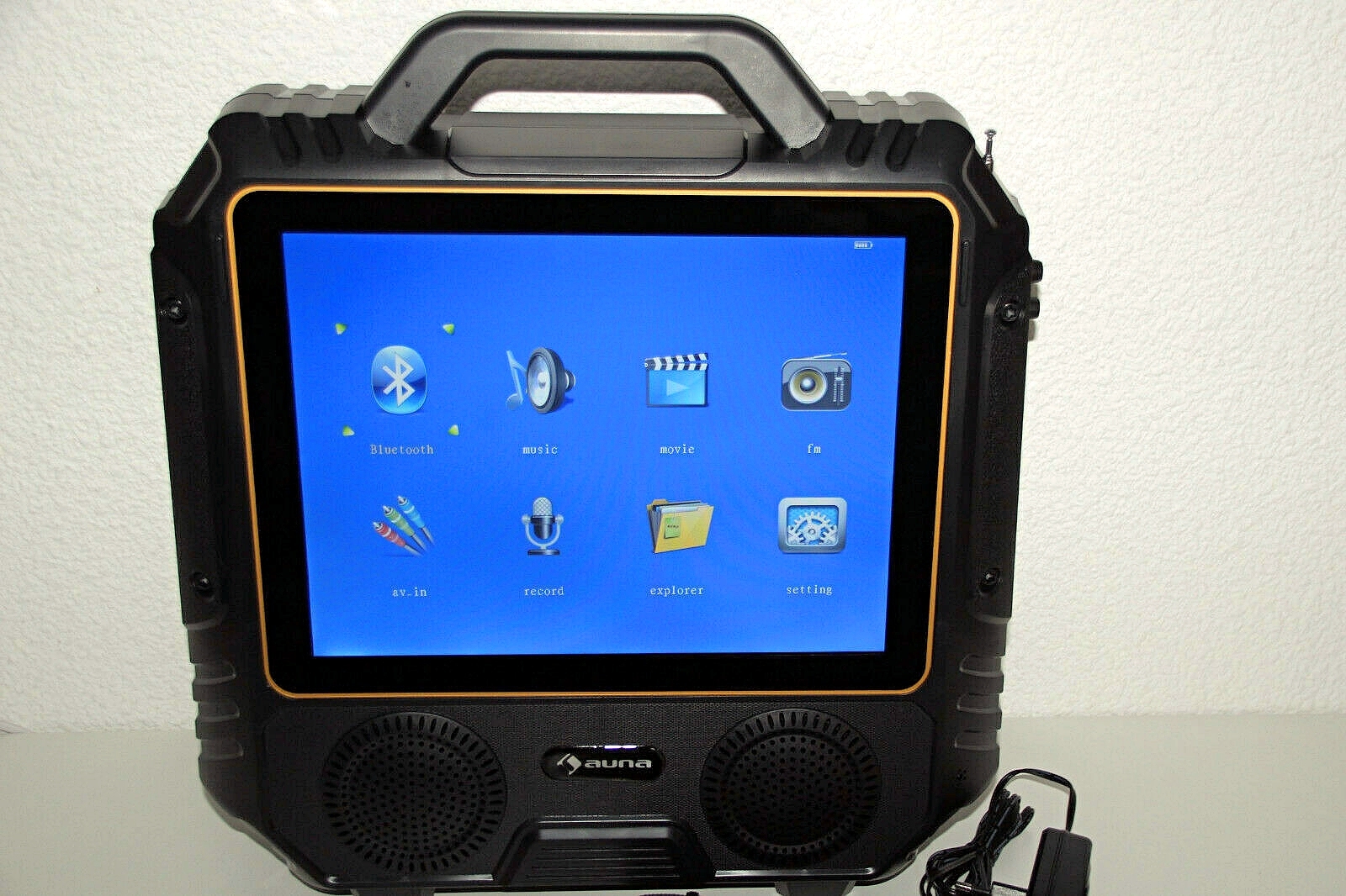 Комбо центр Auna Center Stage-4 (АКБ,TFT,Bluetooth,USB,FM,VHF) 30Вт
