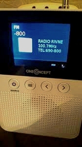 Портативный радиоприемник-розетка OneConcept (BT,DAB,FM,TFT)