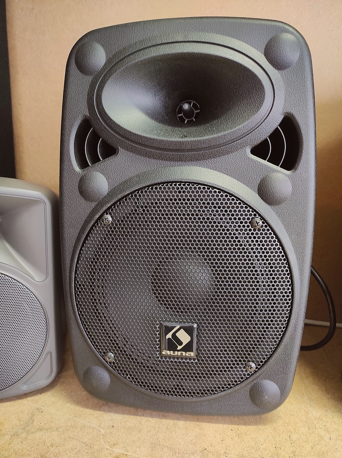 Активная колонка Auna SLK-8-A PA 300 Вт Bluetooth, USB,SD (микрофон в подарок) 