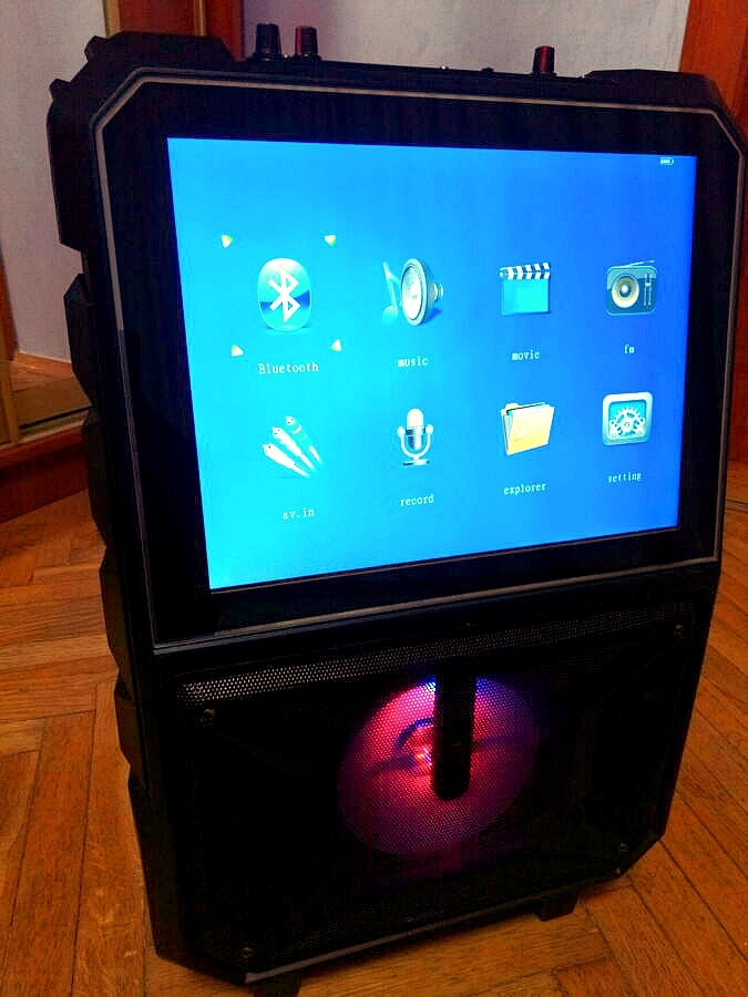 Комбо центр Auna Center Stage-8 (АКБ,TFT,Bluetooth,USB,FM,VHF) 40Вт 