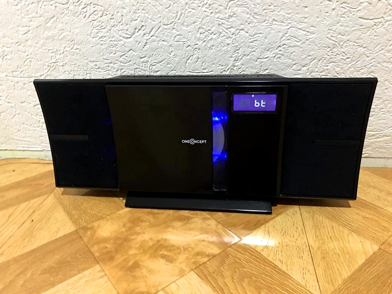 Вертикальная стереосистема oneConcept V-16 (Bluetooth,CD,FM,USB,AUX) Black