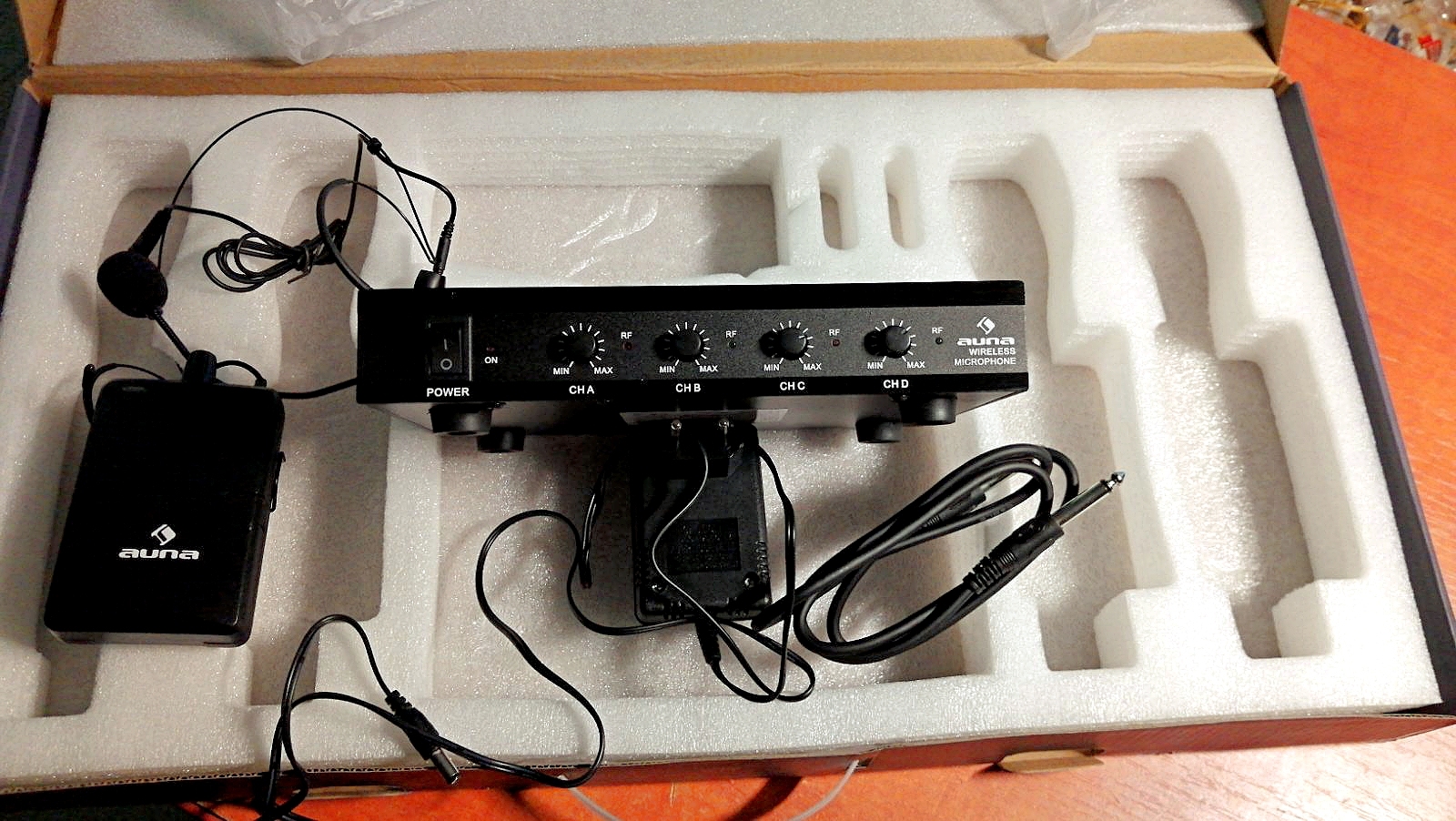 4-канальный головной беспроводной микрофонный набор Auna VHF-4 HS