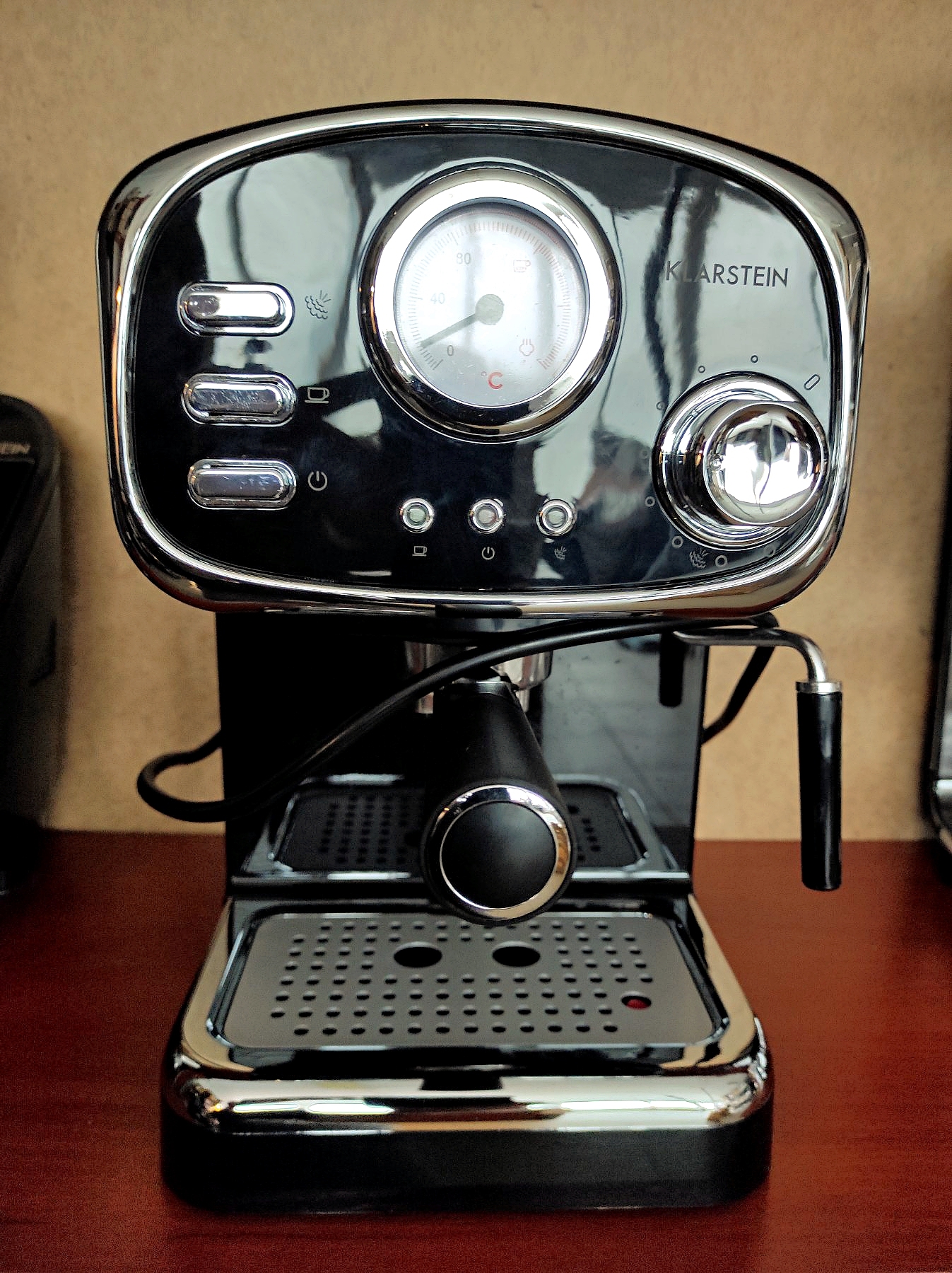 Эспрессо-машина Klarstein Espressionata Gusto 1100W 15 бар USNP