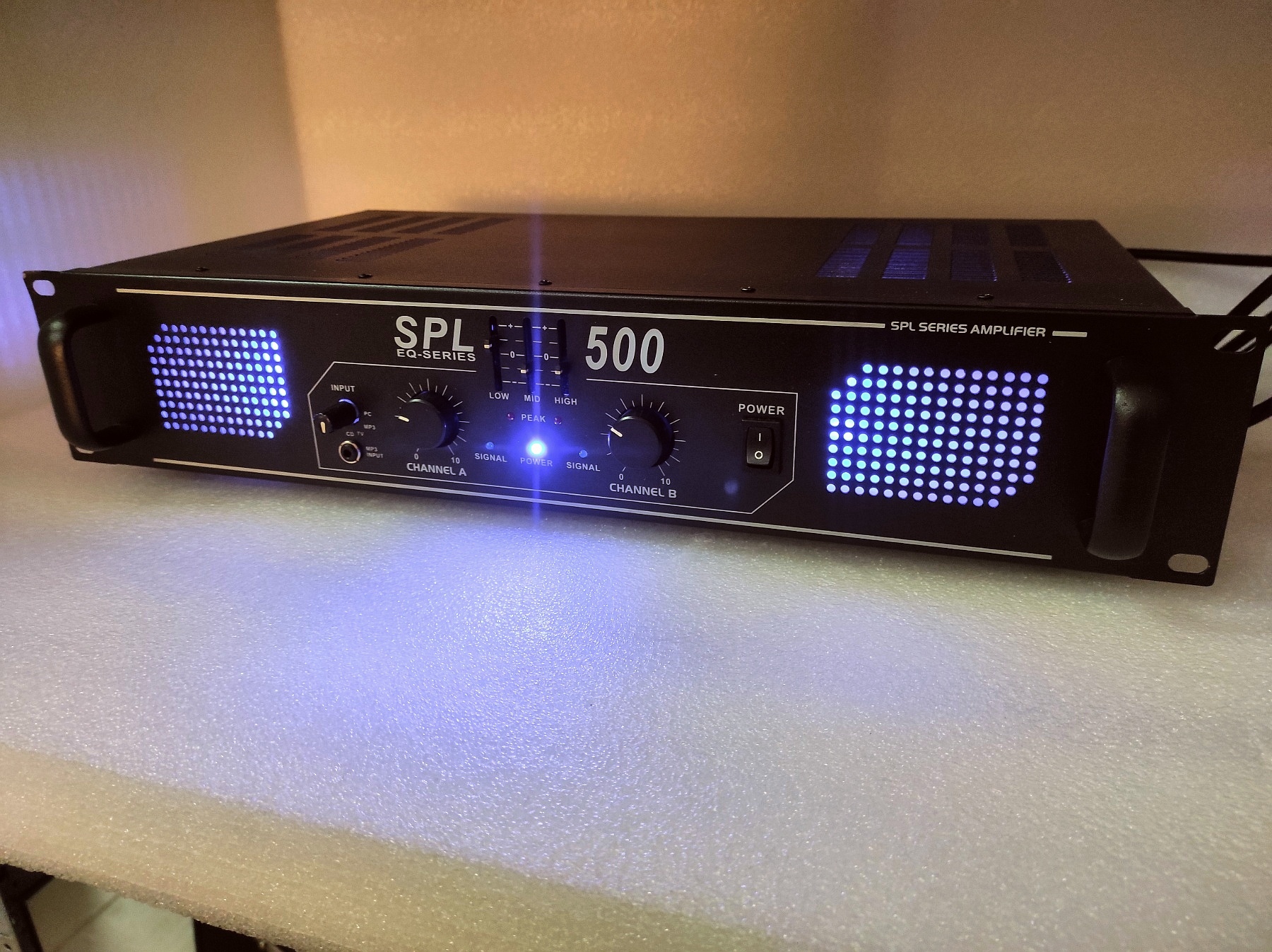 Усилитель Skytec SPL-500EQ (2x 250W)