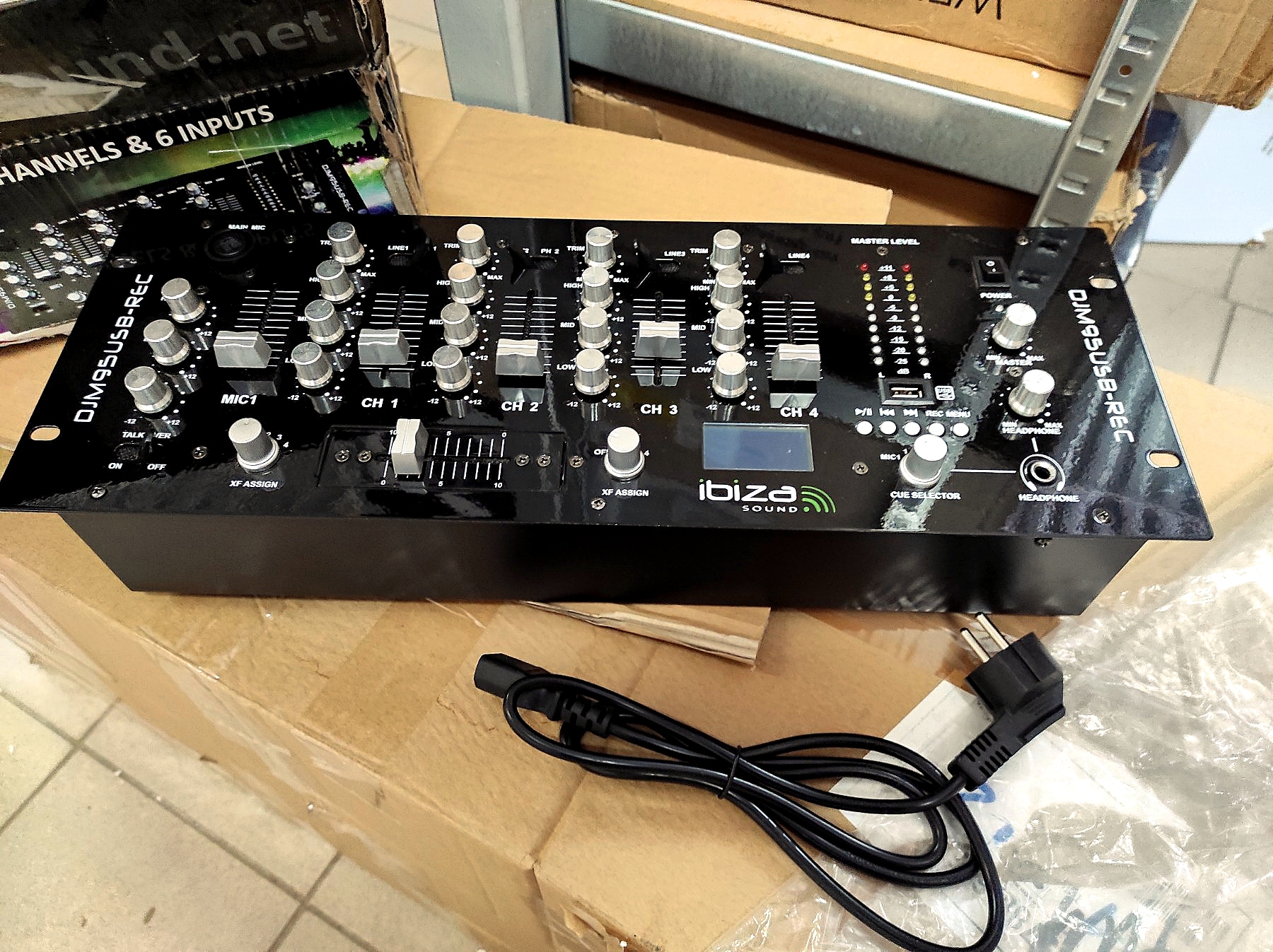 4-канальный DJ-микшер Ibiza DJM950USB-REC 