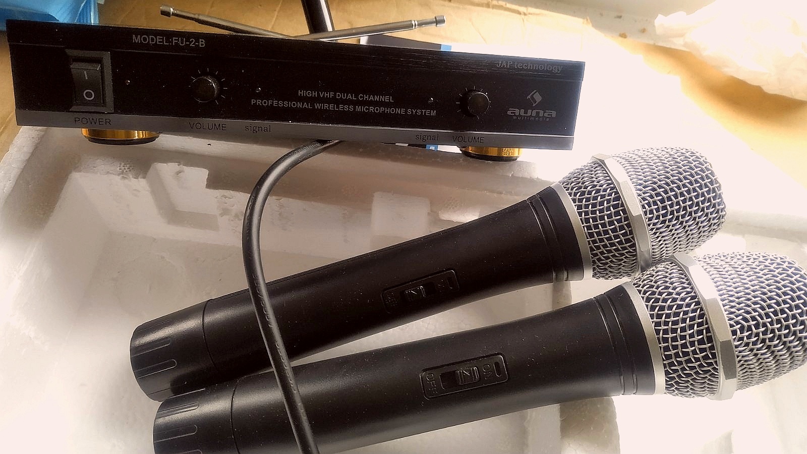 Радиомикрофоны Auna FU-2-B дальность 100м 