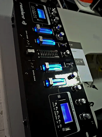 DJ-микшер 4-канальный Resident DJ-405 (USB x 2,Bluetooth,SD, AUX, REC)