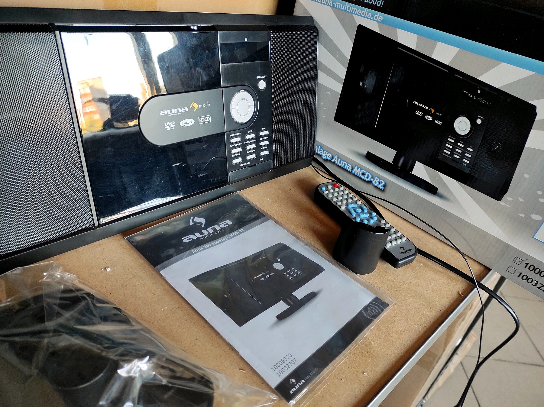 Вертикальная стерео-система Auna MCD-82 DVD USB SD MPEG4