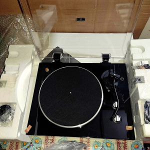 Проигрыватель VINYL AUNA Pure Precision