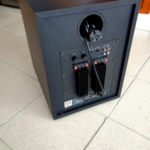 Активный сабвуфер Auna Linie300-SW (250Вт) black