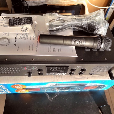 Усилитель(300Вт) Skytec SPL-300-VHF(USB,SD,FM, радиомикрофон) 