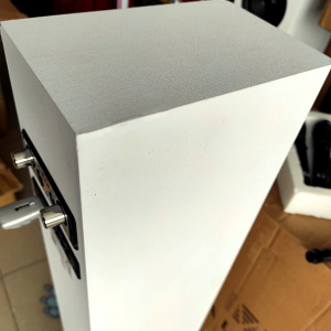 Акустическая система ONEconcept Tallboy(АКБ,BT,USB,SD,MP3,AUX) white