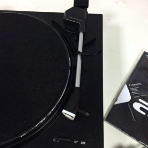 Vinyl-проигрыватель Auna Fullmatic (USB,автомат+,эквалайзер,AUX)