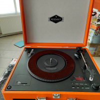Портативный ретро проигрыватель Auna Peggy Sue (CD,USB,SD) Orange