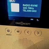 Портативный радиоприемник-розетка OneConcept (BT,DAB,FM,TFT)